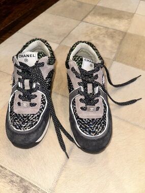 CHANEL Tweed Sneakers (Authentic)